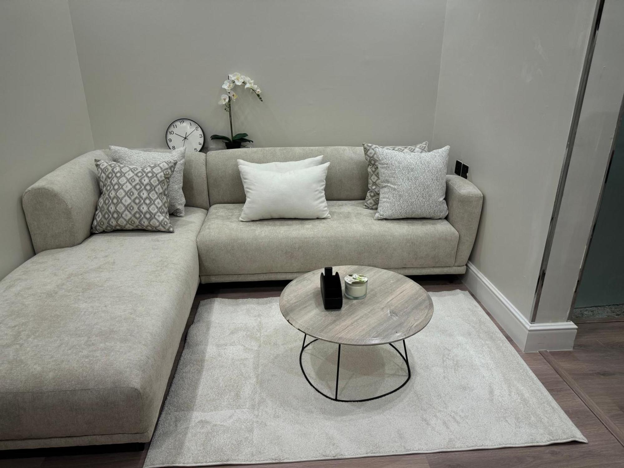 شمال Apartment *